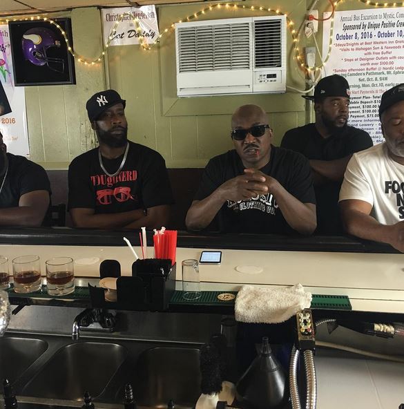 A bar scene with local actors and actor Clifton Powell