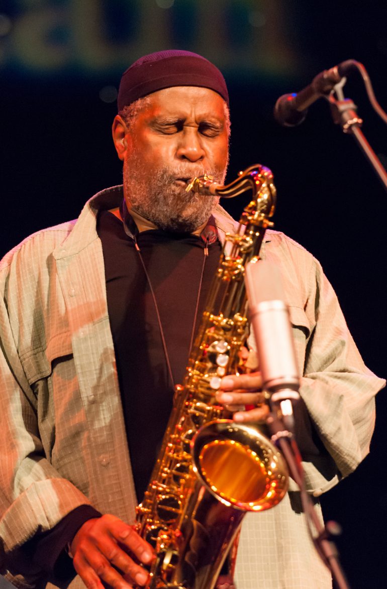 Bennie Maupin Upfront with the Bass Clarinet – The Hollywood 360