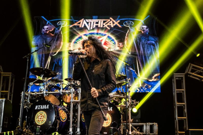 ANTHRAX performs at the 2017 LOUDWIRE MUSIC AWARDS. Credit Matt Stasi, 2017 Loudwire Music Awards.