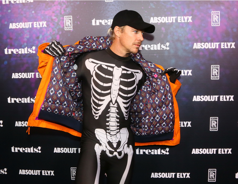 Diplo attends treats! Magazine's 7th Halloween Party in Partnership with Rolls-Royce Black Badge, Absolut Elyx, & Perrier Jouet on October 31, 2017 in Los Angeles, California. Spooky, but sexy! Diplo displayed some serious Halloween contacts that made his eyes even more dazzling! (Photo by Gabriel Olsen/Getty Images for Treats Magazine)